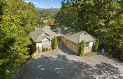 84 Silverado Trail, Whittier, NC 28789