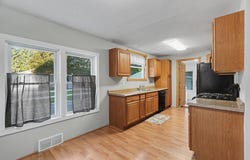 32 Liberty Street, Coldwater, MI 49036