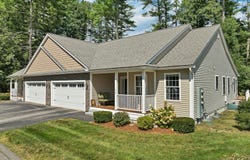 7 Benning St, Amherst, NH 03031