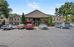 706 Brighton Point, Sandy Springs, GA 30328