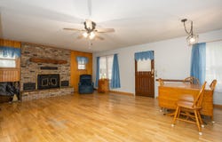 1043 S Aid Avenue, West Plains, MO 65775