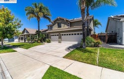 4746 Mammouth Ln, Oakley, CA 94561