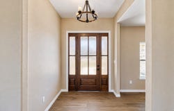 2 HOPE PL, Uvalde, TX 78801