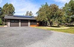 62846 Montara Drive, Bend, OR 97701