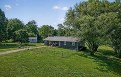 1723 Pollard Rd, Walling, TN 38587