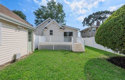 31 Cherry Avenue, Bethpage, NY 11714