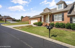 7442 Saint Baron Way, Powell, TN 37849