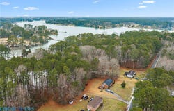 301 Osprey Road, Cardinal, VA 23025