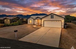 7222 S Branding Iron Road, Safford, AZ 85546