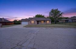505 E 5th Street, Springtown, TX 76082