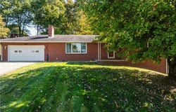 383 Bahler Street SW, Sugarcreek, OH 44681