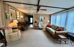 27 Castle Dr, Nokomis, FL 34275
