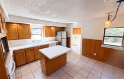 5609 Baylor Avenue, River Oaks, TX 76114