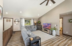 1912 McGilvray Way, Holmen, WI 54636