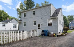 154 E Main Street, Amherst, OH 44001