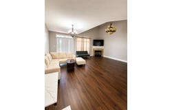 5128 Tomcin Trail, Oak Lawn, IL 60453