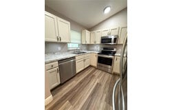 10 EMERALD Trail, OCALA, FL 34472