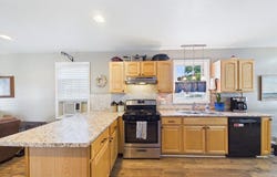 26 Briercliffe Rd, Fairhaven, MA 02719