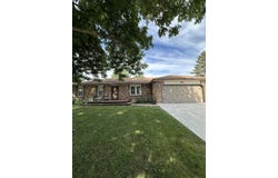 1101 ANN Dr, Marshall, MO 65340