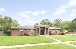 2300 Christopher Drive E, Mobile, AL 36609