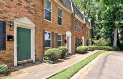 135 N River Drive, Sandy Springs, GA 30350