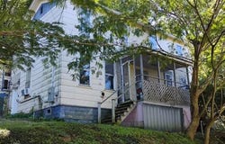 207 Hill Street, Friendly, WV 26146