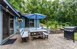 140 Burlingame Rd, Smithfield, RI 02917