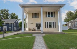 812 E Washington Street, Pittsfield, IL 62363