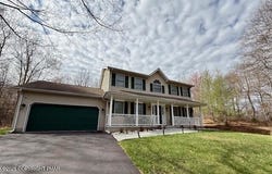 199 Ash Drive, Long Pond, PA 18334