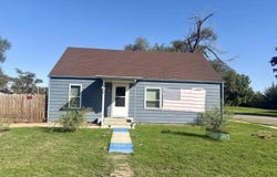 426 E Walker St, Hutchinson, KS 67501