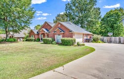 3808 Clarkway Place, Longview, TX 75605