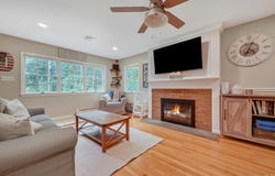 3 Hemion Way, Airmont, NY 10901