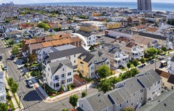 23 N Adams Ave, Margate, NJ 08402
