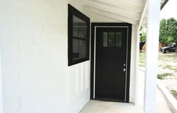 110 W Fourth St, Ingram, TX 78025