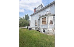 27 Poplar Ave, Wheeling, WV 26003