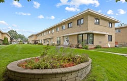 1250 N Wheeling Road, Mount Prospect, IL 60056