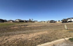701 N Dickson, Poth, TX 78147