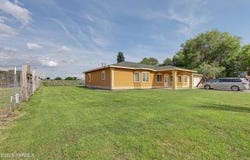 1811 Beam Rd, Granger, WA 98932
