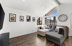 700 W Walnut Avenue, Orange, CA 92868
