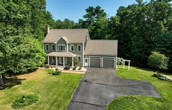 15 Hillside Lane, Bridgewater, MA 02324