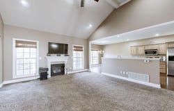 504 Autumn Grove Cir, New Albany, IN 47150