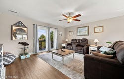 902 W Corrigan Street, Kill Devil Hills, NC 27948