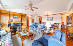 401 S Bayview Dr, Strathmere, NJ 08248