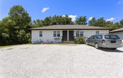 300 Oak Street, Freeman, MO 64746