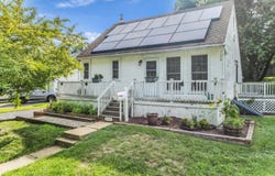 398 Riverdale Drive, Aberdeen, NJ 07735