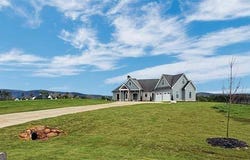 303 Eminence peak, Rydal, GA 30171