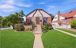 48 Central Boulevard, Merrick, NY 11566
