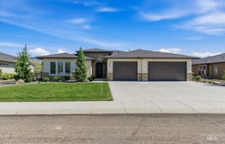 19265 N Eaglestone Place, Eagle, ID 83714