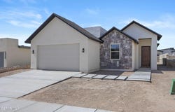 8424 FISH Place, Vinton, TX 79821