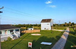 52 Anchor Lane, Seadrift, TX 77983